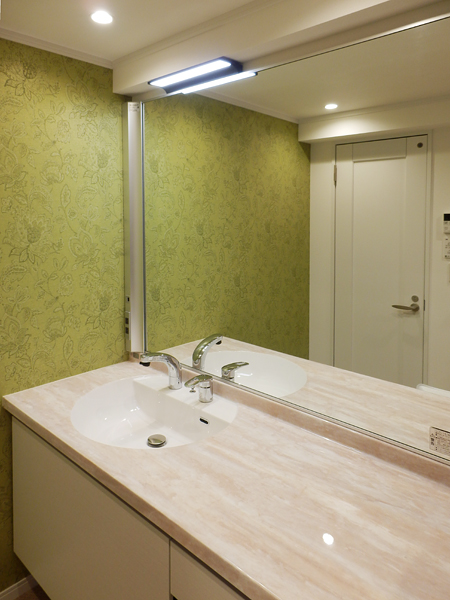 夢見る空間を内装から―ヨーロピアンテイストの寝室